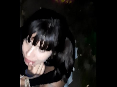 ❤️ Gatvėje išsipūtęs penis mainais už saldainius Seks video prie lt.muitohentai.ru